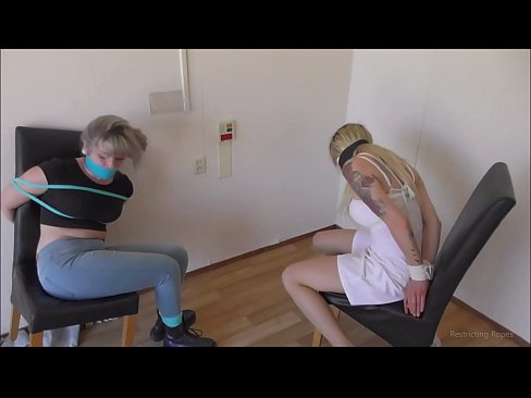 ❤️ Kev quav yeeb quav tshuaj / khi thiab gagged / damsel nyob rau hauv kev nyuaj siab Porn video  ntawm hmn.pornmega.ru%  ❌️ Ib